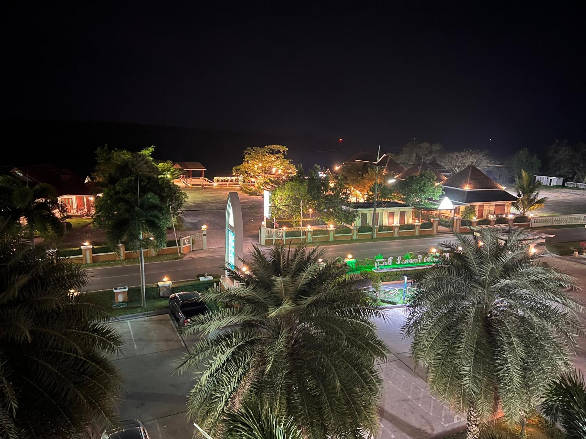 Krabi Front Bay Resort Exterior photo