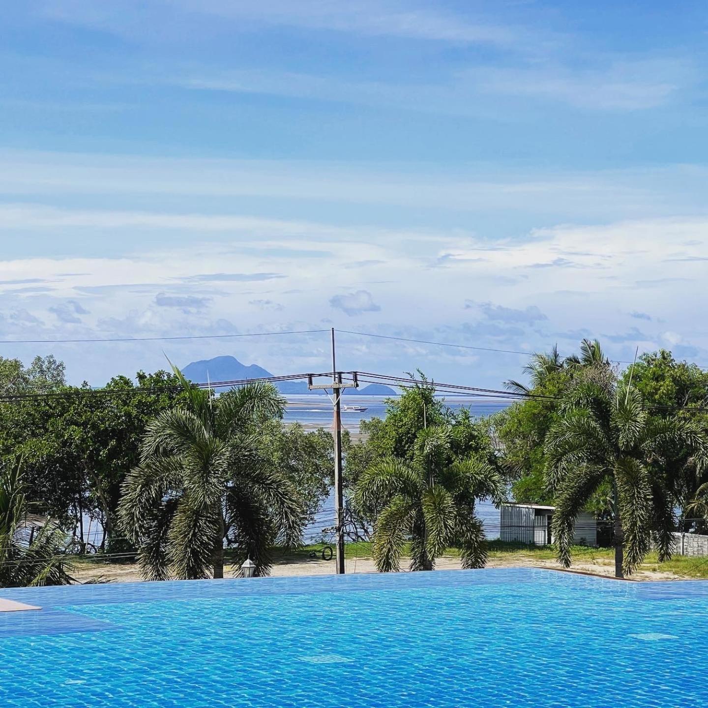 Krabi Front Bay Resort Exterior photo